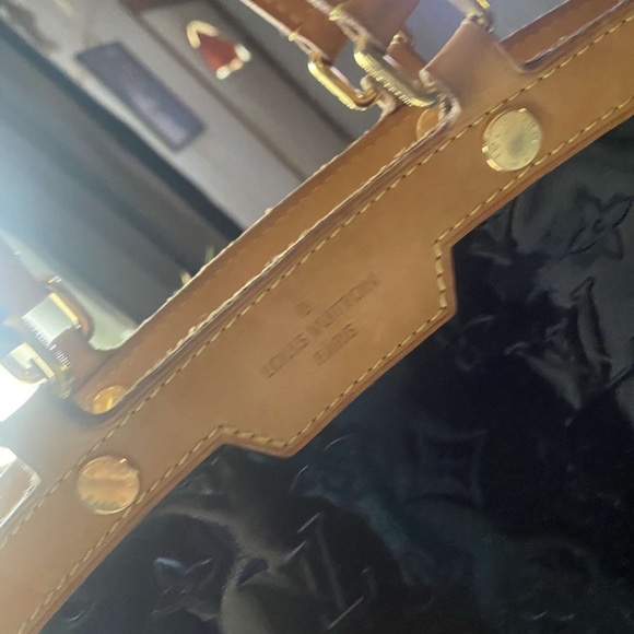 Louis Vuitton Bag - Picture 4 of 5